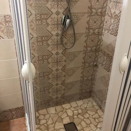 85 M2, 3 Yatak Odalı, 3 Banyolu Daire, Casagiove Bölgesinde 2*