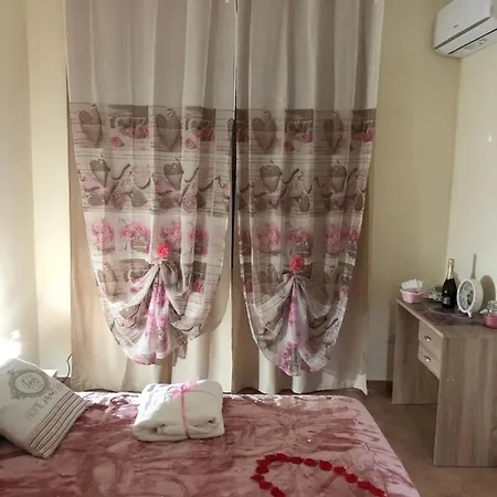 Bed & Breakfast La Reggia 2*